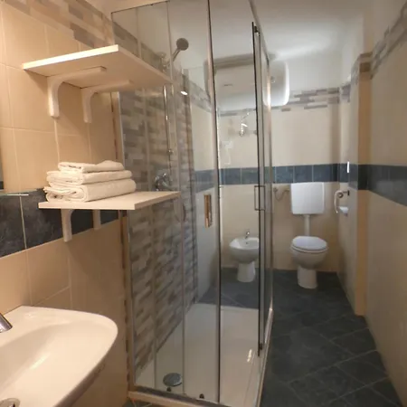 A' La Gare 6 * La Spezia